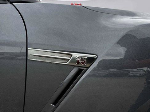 Used 2013 Nissan GT-R Premium AWD/4WD image 11