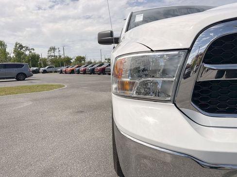 Used 2024 RAM 1500 Classic SLT AWD/4WD image 9