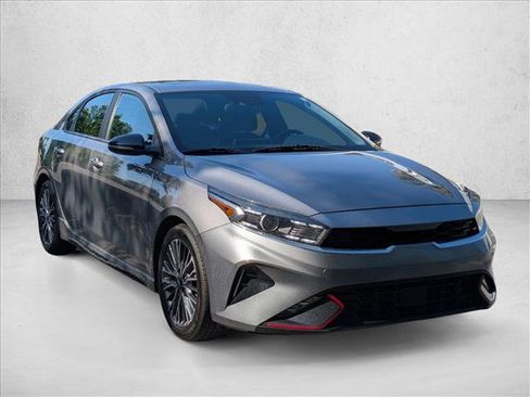 Used 2022 Kia Forte GT-Line w/ GT-Line Premium Package image 3