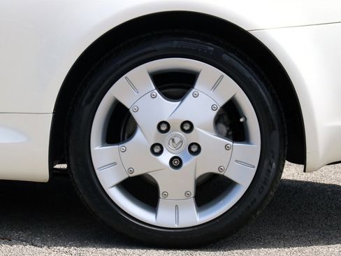 Used 2005 Lexus SC 430 Convertible RWD image 40