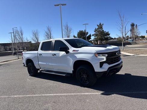 Used 2019 RAM 1500 Laramie image 1