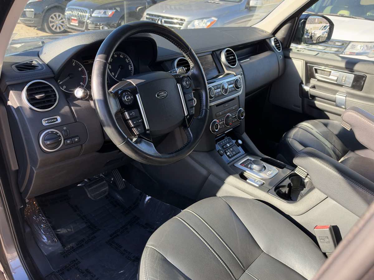Used 2015 Land Rover LR4 HSE AWD/4WD image 12