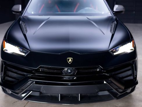 Used 2024 Lamborghini Urus Performante AWD/4WD image 8