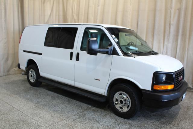 Used 2014 GMC Savana 3500 RWD image 1