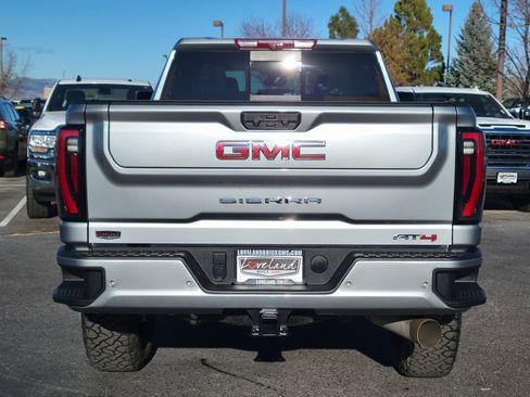 Used 2025 GMC Sierra 3500 AT4 w/ AT4 Premium Plus Package image 12