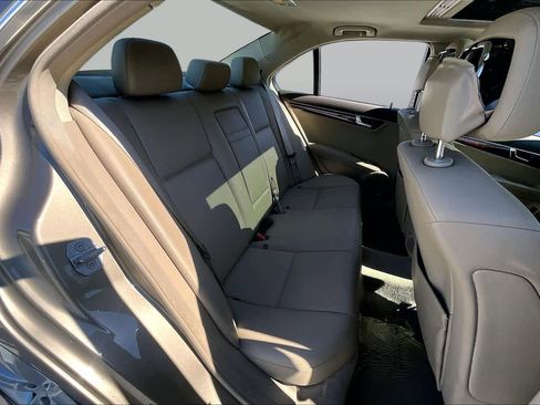 Used 2009 Mercedes-Benz C 300 4MATIC Sedan image 19