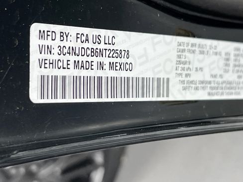Used 2022 Jeep Compass High Altitude AWD/4WD image 31