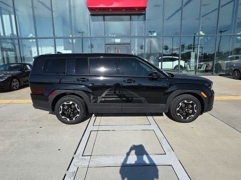 Used 2024 Hyundai Santa Fe SE image 3