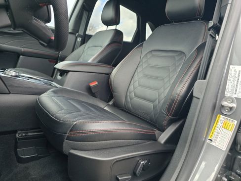 Used 2023 Ford Escape ST-Line Elite w/ Premium Technology Package image 24