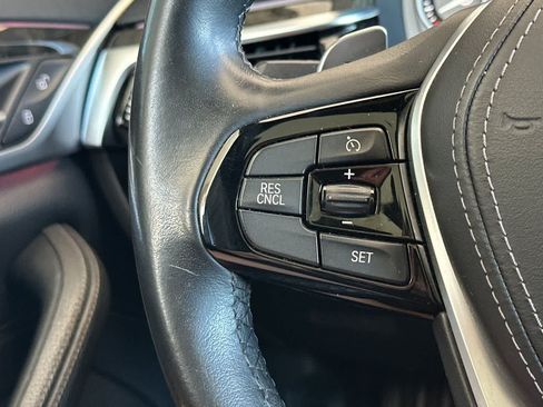 Used 2019 BMW 530i w/ Luxury Package RWD image 26