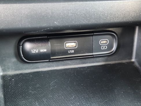 Used 2024 Kia Seltos S AWD/4WD image 23