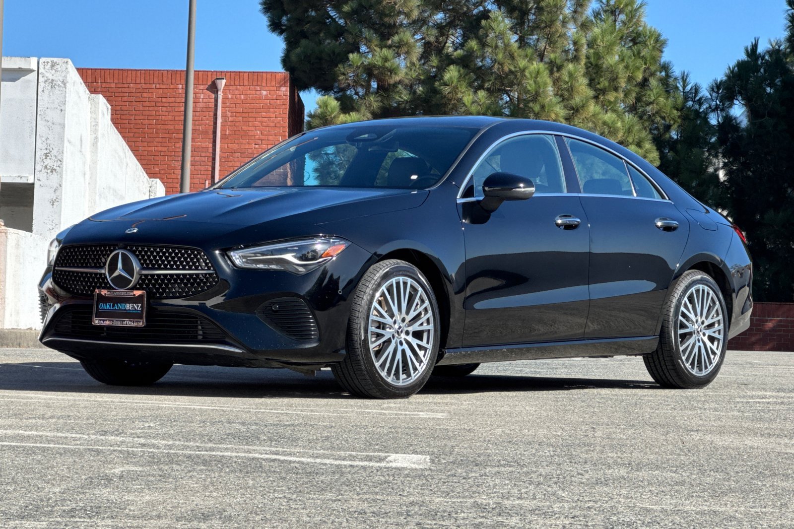 Used 2025 Mercedes-Benz CLA 250 image 8