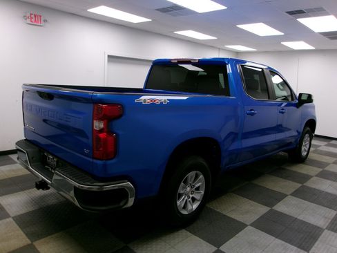 Used 2025 Chevrolet Silverado 1500 LT AWD/4WD image 14