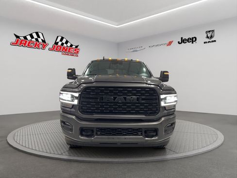 Used 2024 RAM 2500 Big Horn w/ Night Edition AWD/4WD image 11