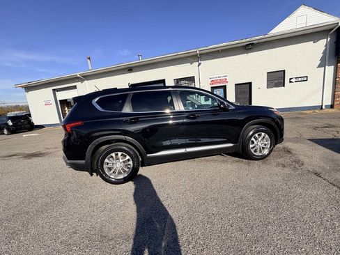 Used 2020 Hyundai Santa Fe SE w/ Cargo Package image 7