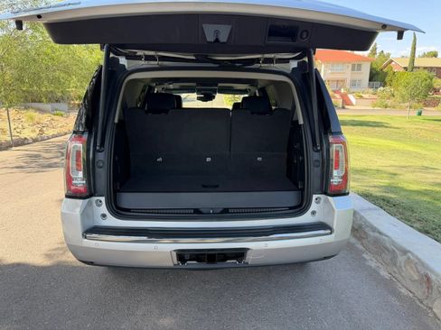 Used 2017 GMC Yukon Denali w/ Open Road Package AWD/4WD image 15