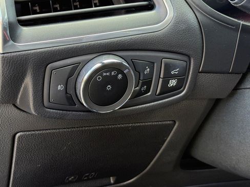 Used 2023 Ford Edge ST image 17