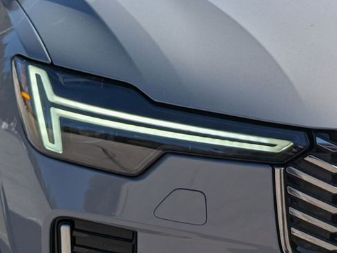 New 2026 Volvo XC90 B6 Plus w/ Protection Package Premier image 10