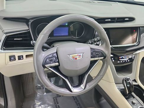 Certified 2020 Cadillac XT6 Premium Luxury FWD image 18