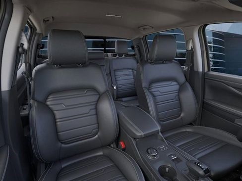 New 2025 Ford Ranger Lariat w/ FX4 Off-Road Package image 32