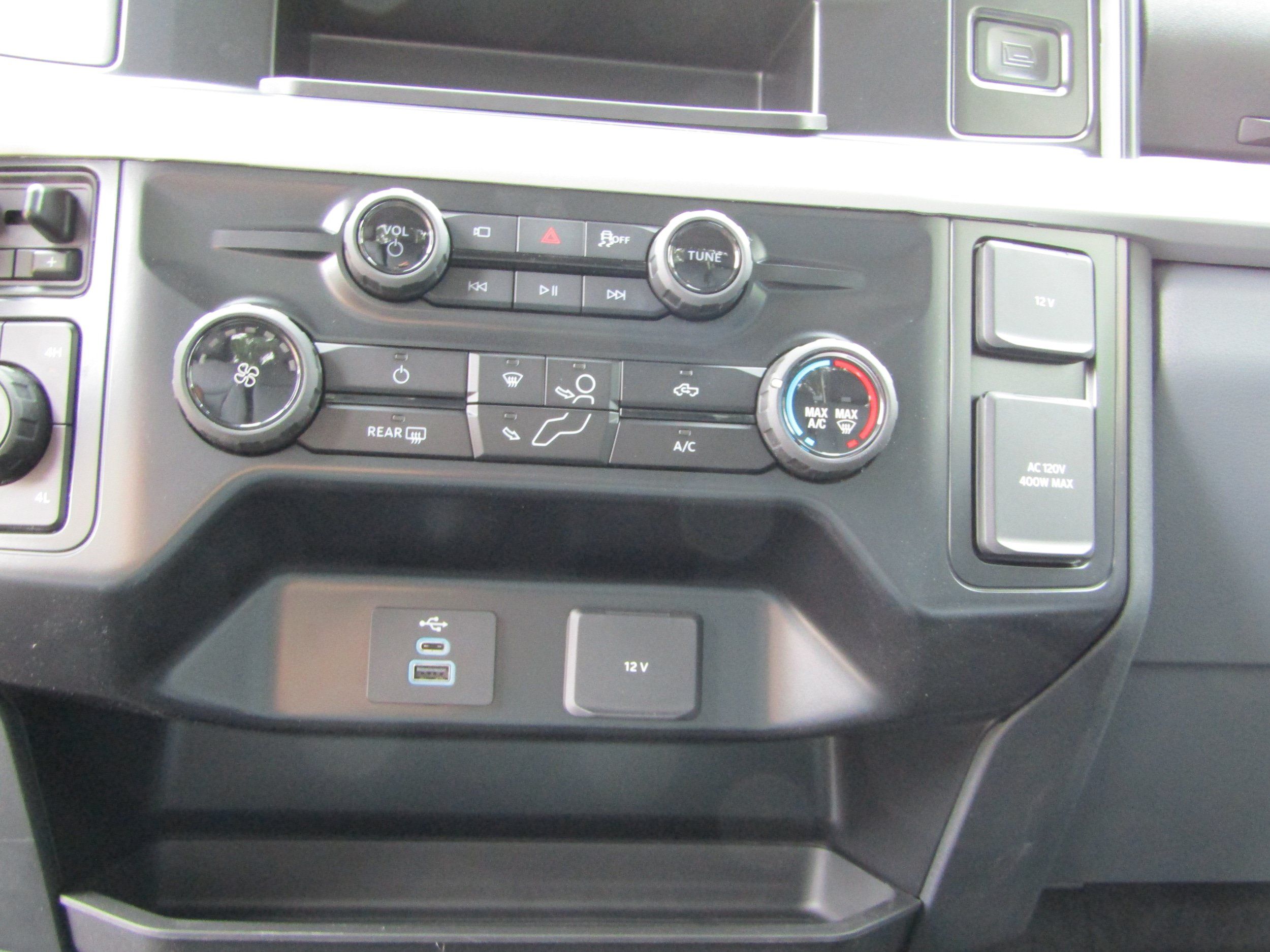 New 2026 Ford F350 XLT w/ 360-Degree Camera Package AWD/4WD image 28
