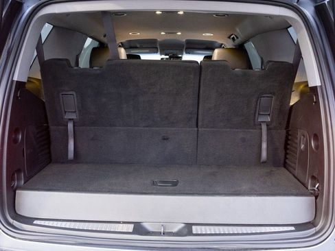 Used 2019 Chevrolet Tahoe LT image 27