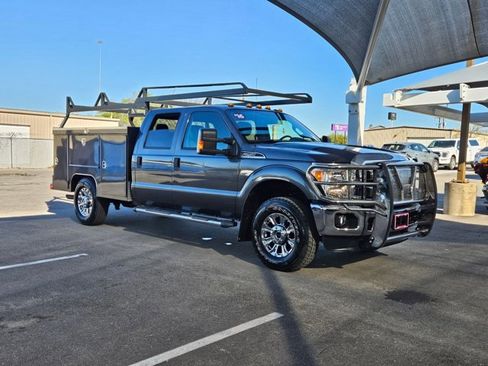 Used 2016 Ford F250 XLT w/ XLT Value Package image 3