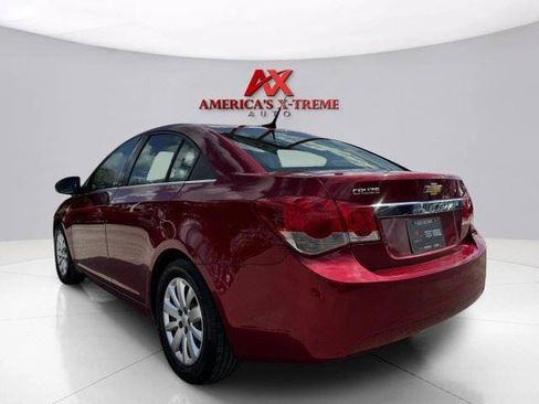 Used 2011 Chevrolet Cruze LT FWD image 4