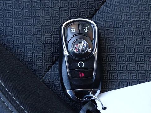 Used 2022 Buick Encore GX Select image 38