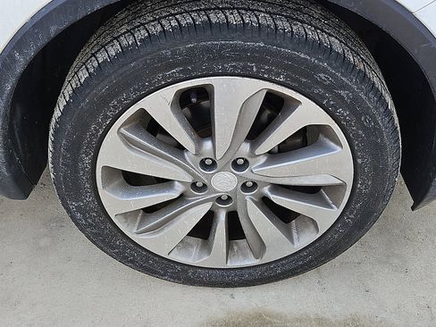 Used 2017 Buick Encore Preferred image 9