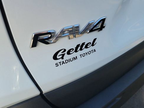 Used 2023 Toyota RAV4 XLE image 5