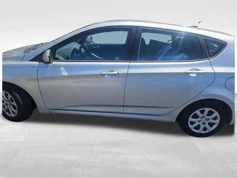Used 2014 Hyundai Accent GS FWD image 4