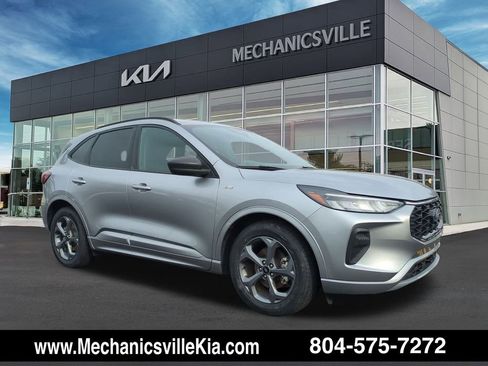 Used 2023 Ford Escape ST-Line image 1
