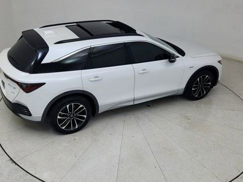 Used 2024 Acura ZDX A-Spec image 85