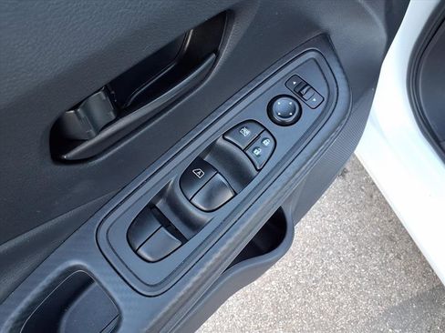 Used 2024 Nissan Versa S w/ Trunk Package image 23