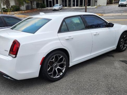 Used 2018 Chrysler 300 Touring w/ Sport Appearance Package image 3