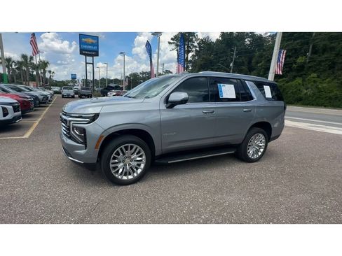 Used 2025 Chevrolet Tahoe LT w/ Comfort Package RWD image 6