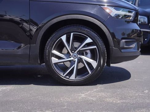 Used 2020 Volvo XC40 T5 R-Design w/ Protection Package Premier AWD/4WD image 4