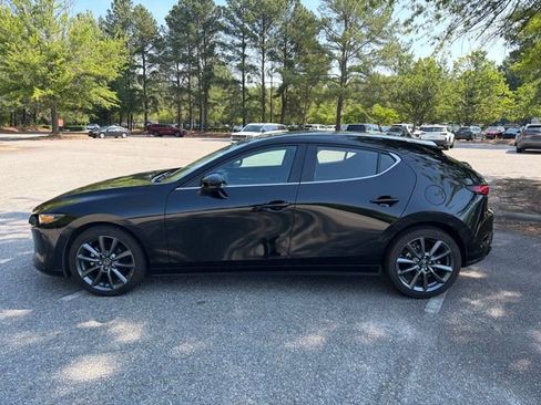 Used 2023 MAZDA MAZDA3 s FWD image 2