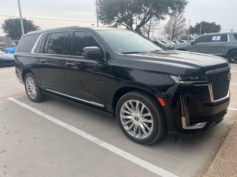 Used 2023 Cadillac Escalade ESV Premium Luxury w/ Performance Package image 2