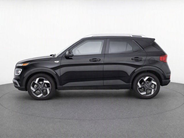 Certified 2025 Hyundai Venue SEL FWD image 8