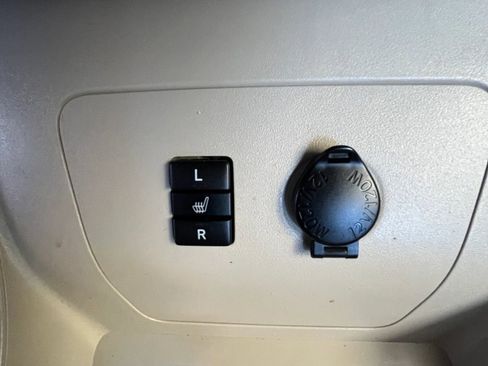 Used 2010 Toyota Prius Five image 18