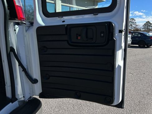 Used 2024 GMC Savana 2500 w/ Driver Convenience Package image 10