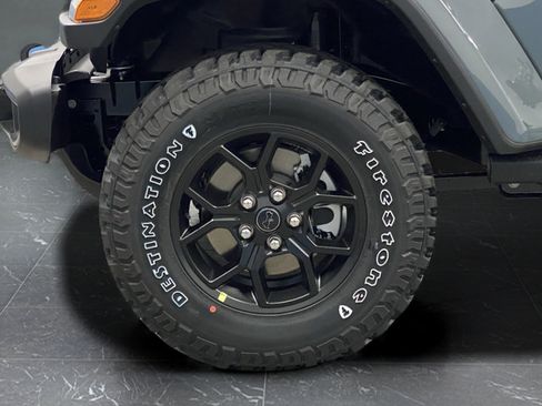 New 2026 Jeep Gladiator Sport AWD/4WD image 39