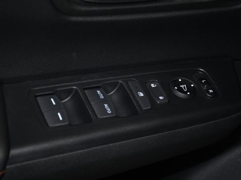 Used 2025 Honda CR-V Sport image 11