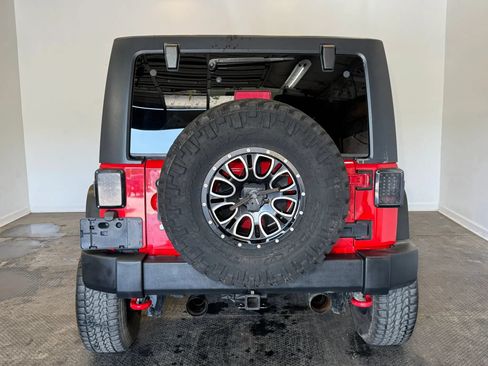 Used 2014 Jeep Wrangler Unlimited Sport w/ Quick Order Package 24S AWD/4WD image 4