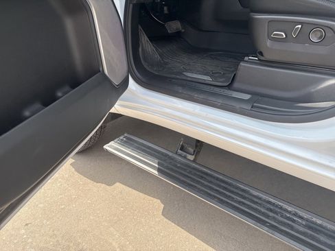 Used 2025 GMC Sierra 3500 Denali w/ Denali Reserve Package image 8