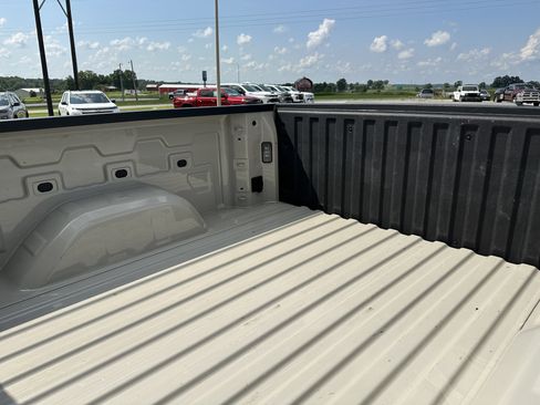 Used 2026 Chevrolet Silverado 1500 RST AWD/4WD image 23