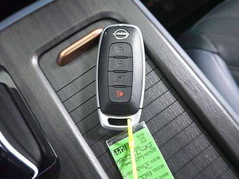 Used 2024 Nissan Ariya AWD image 33