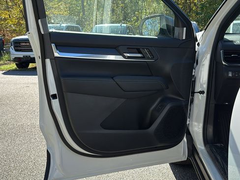 New 2026 GMC Terrain Elevation w/ Elevation Premium Package image 6